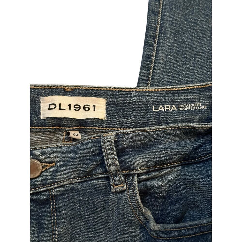 DL1961 Women's Blue Lara Instasculpt Cropped Flare Jeans Size 30 - Picture 12 of 13